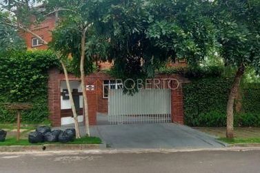 Sobrado &agrave; venda - 250m&sup2; - Centro