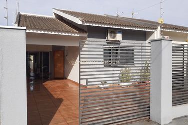 Casa &agrave; venda - 91m&sup2; - Jardim Panorama