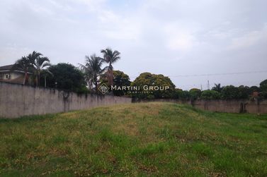 Terreno &agrave; venda - 600m&sup2; - Condom&iacute;nio Royal Boulevard