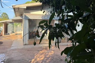 Casa &agrave; venda - 428m&sup2; - Jardim Ouro Branco
