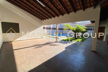 Casa &agrave; venda - 244m&sup2; - Jardim Ouro Branco