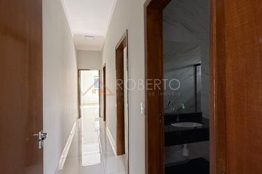 Casa &agrave; venda - 214m&sup2; - Jardim Ouro Branco