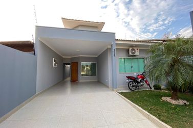 Casa &agrave; venda - 150m&sup2; - Centro