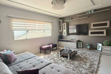 Casa &agrave; venda - 204m&sup2; - Jardim das Palmeiras