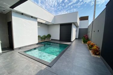 Casa &agrave; venda - 232m&sup2; - Condom&iacute;nio San Lorenzo