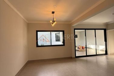Casa &agrave; venda - 300m&sup2; - Jardim Santos Dumont