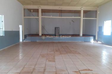 Casa &agrave; venda - 600m&sup2; - Centro