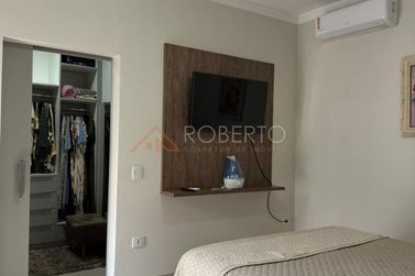 Casa &agrave; venda - 300m&sup2; - Jardim O&aacute;sis