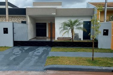 Casa &agrave; venda - 300m&sup2; - Sumar&eacute;