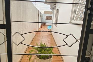 Casa &agrave; venda - 375m&sup2; - Jardim Guanabara