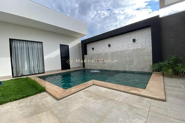 Casa &agrave; venda - 222m&sup2; - Jardim Monte Cristo