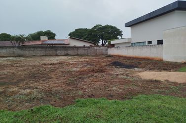 Terreno &agrave; venda - 390m&sup2; - Jardim Progresso
