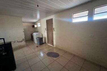 Casa &agrave; venda - Centro