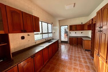 Casa &agrave; venda - 286m&sup2; - Jardim Ouro Branco