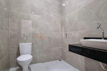 Casa &agrave; venda - 225m&sup2; - Jardim O&aacute;sis