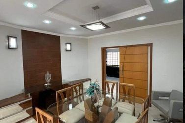 Casa &agrave; venda - 360m&sup2; - Condom&iacute;nio Mont Blanc