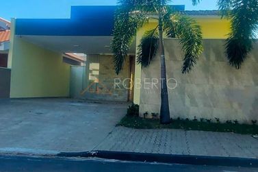 Casa &agrave; venda - 340m&sup2; - MONTE CRISTO