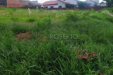 Terreno &agrave; venda - 1800m&sup2; - Jardim Santos Dumont