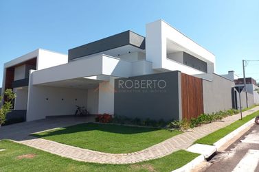 Casa &agrave; venda - 390m&sup2; - MONTE CRISTO