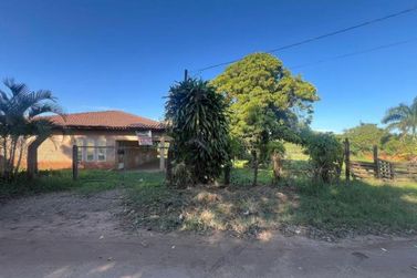 Ch&aacute;cara &agrave; venda - Sumar&eacute;
