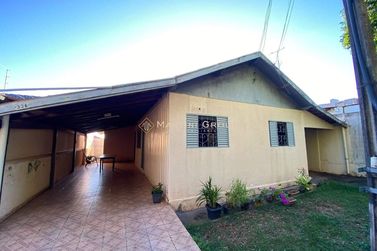 Casa &agrave; venda - 155m&sup2; - Jardim Tupaceretan