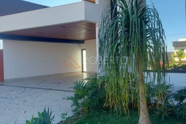 Casa &agrave; venda - 328m&sup2; - MONTE CRISTO
