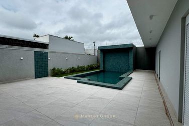 Casa &agrave; venda - 372m&sup2; - Condom&iacute;nio Mont Blanc