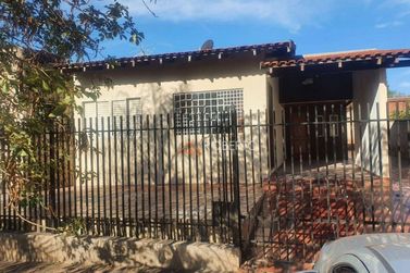 Casa &agrave; venda - 117m&sup2; - Jardim Igua&ccedil;u