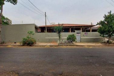 Casa &agrave; venda - 260m&sup2; - Jardim Ouro Branco