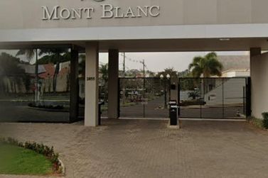 Casa &agrave; venda - 372m&sup2; - Condom&iacute;nio Mont Blanc