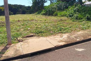 Terreno &agrave; venda - 428m&sup2; - Jardim Ouro Branco