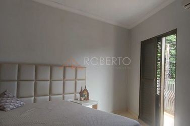 Sobrado &agrave; venda - 246m&sup2; - Jardim Igua&ccedil;u