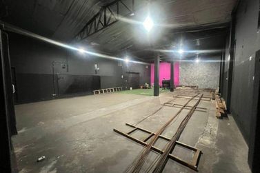 Sal&atilde;o Comercial para alugar - Jardim Farropilha