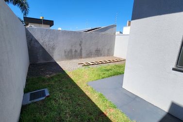 Casa &agrave; venda - 68m&sup2; - JARDIM PORTO SEGURO