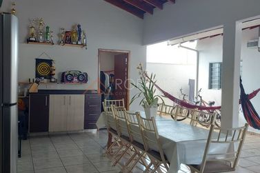 Casa &agrave; venda - 428m&sup2; - Jardim Ouro Branco
