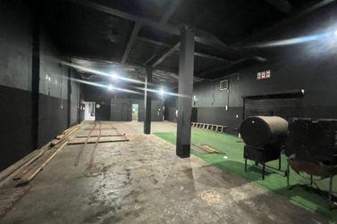 Sal&atilde;o Comercial para alugar - Jardim Farropilha