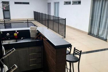 Casa &agrave; venda - 360m&sup2; - MONTE CRISTO