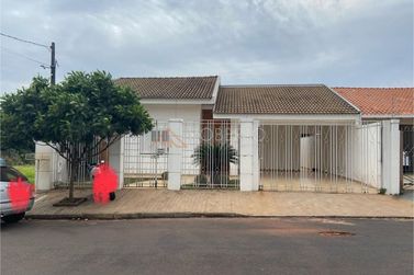 Casa &agrave; venda - 375m&sup2; - Jardim Guanabara
