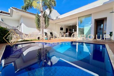 Casa &agrave; venda - 160m&sup2; - Condom&iacute;nio Arauc&aacute;ria