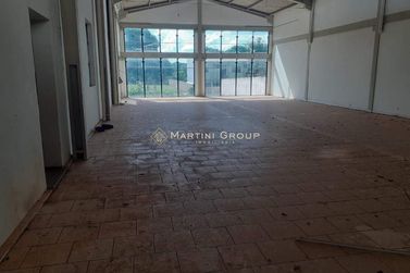 Casa &agrave; venda - 600m&sup2; - Centro