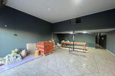 Sal&atilde;o Comercial para alugar - Jardim Farropilha