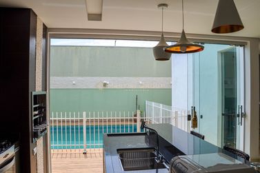 Casa &agrave; venda - 400m&sup2; - Condom&iacute;nio &Aacute;guas do Paran&aacute;
