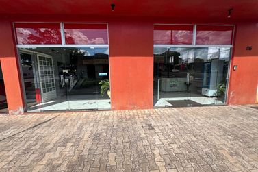 Ponto Comercial para alugar - 337m&sup2; - Centro