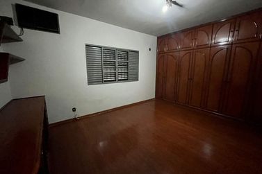 Casa &agrave; venda - 286m&sup2; - Jardim Ouro Branco