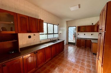 Casa &agrave; venda - 286m&sup2; - Jardim Ouro Branco
