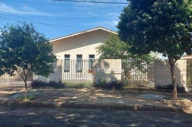 Casa &agrave; venda - 139m&sup2; - Jardim Mon&ccedil;&otilde;es
