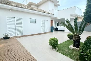 Casa &agrave; venda - 204m&sup2; - Jardim das Palmeiras