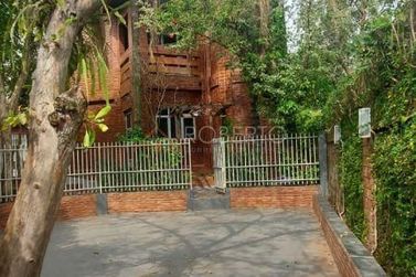 Sobrado &agrave; venda - 250m&sup2; - Centro