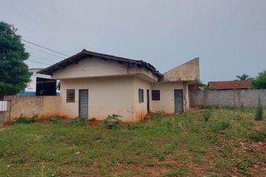 Terreno &agrave; venda - 717m&sup2; - Jardim Santos Dumont