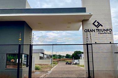 Terreno &agrave; venda - 422m&sup2; - Condom&iacute;nio Gran Triunfo